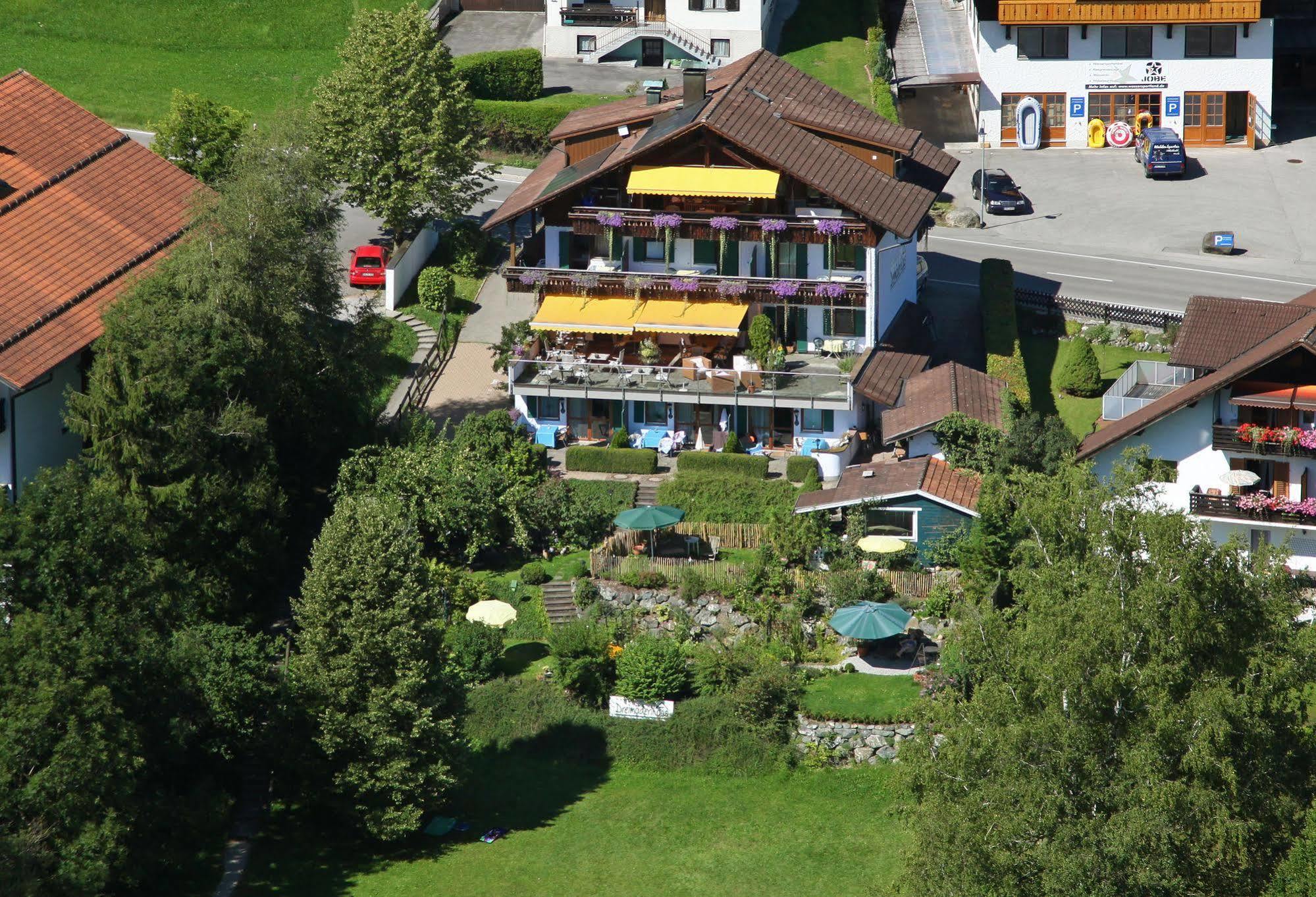 Dreimaederlhaus - Das Vegetarische Boutique Hotel Fussen Exterior foto
